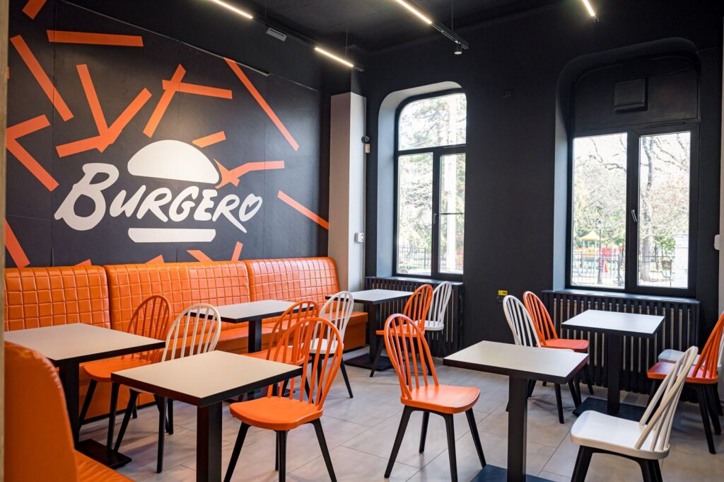 Burgero Râmnicu Sărat – interior local