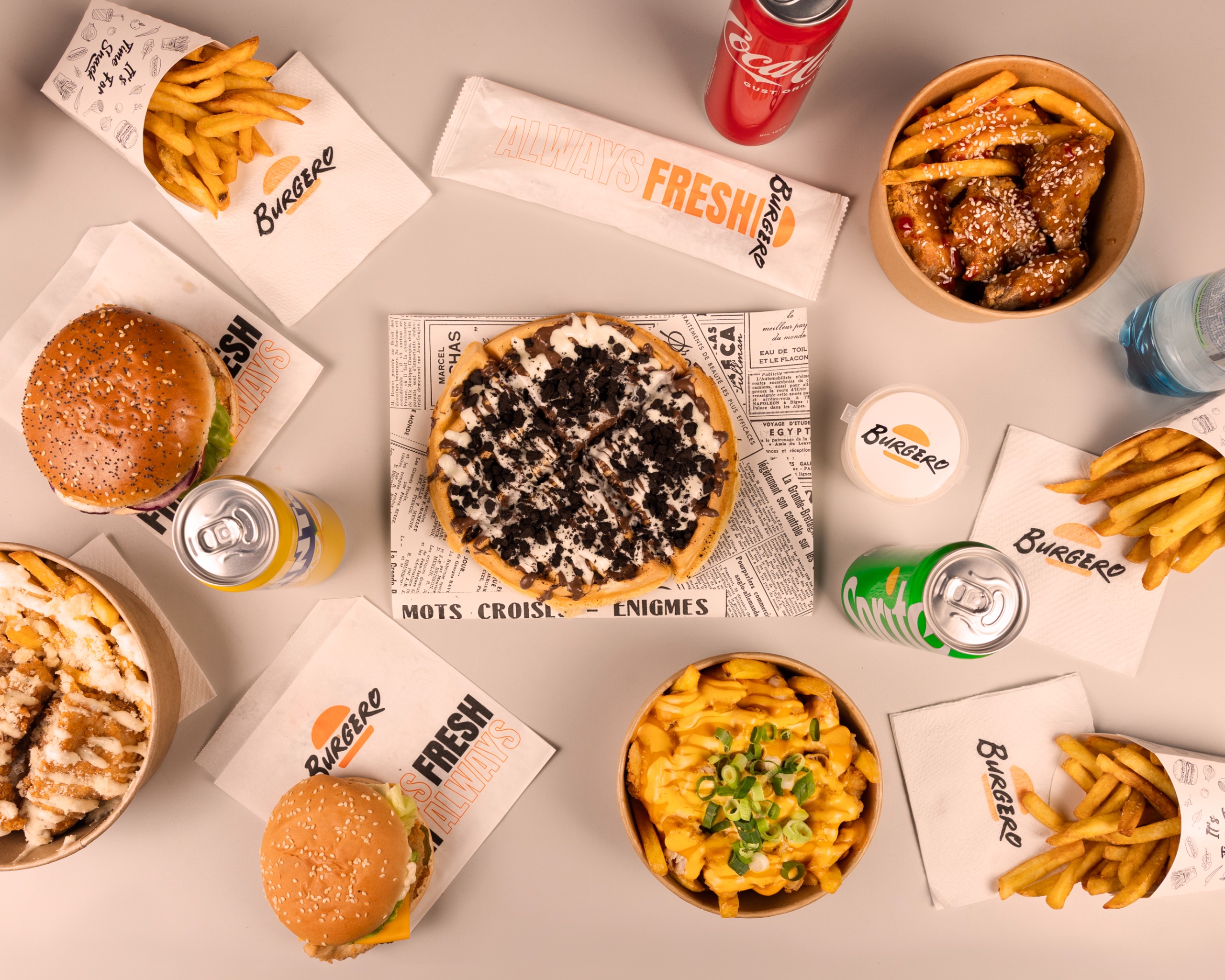 Clătită Burgero cu ciocolată și Oreo, alături de meniul complet
